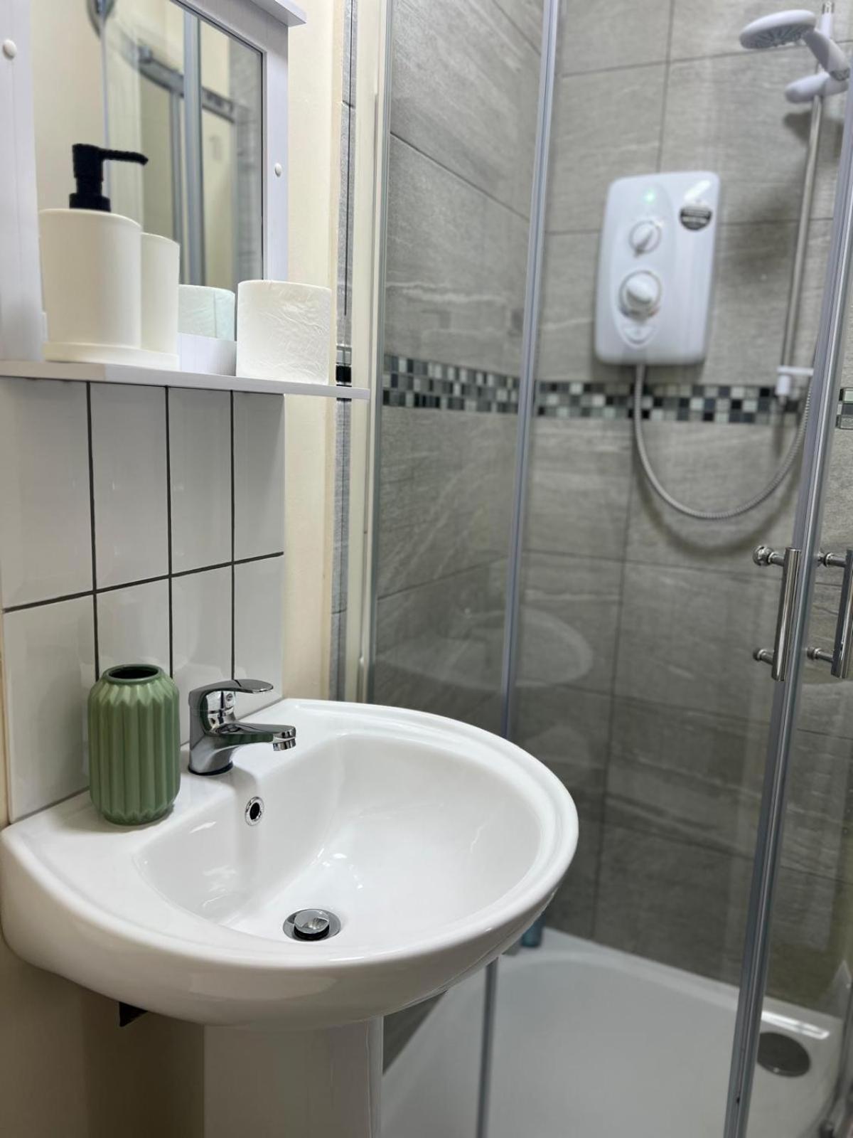 Modern Apartment Free Parking Double Bed Suite 5 Νότιγχαμ Εξωτερικό φωτογραφία